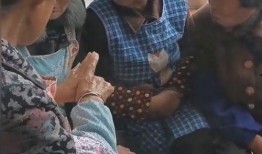 最新八卦爆料村里事件,邻里纠纷引热议