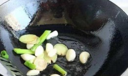 焖锅酱汁爆料视频教程,一招解锁地道风味